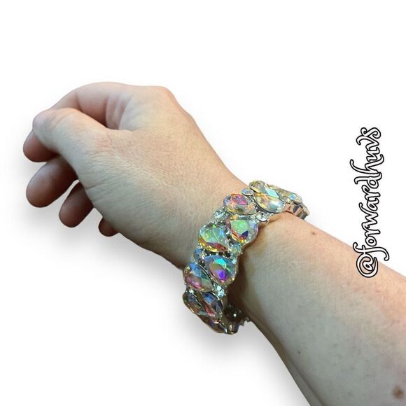 Aurora Borealis Stretch AB Bracelet - Picture 1 of 9